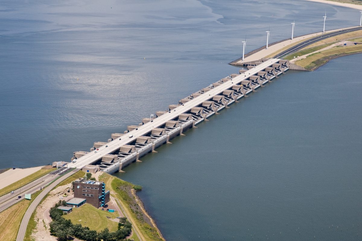 Droogte leidt tot uitstel opening Haringvlietsluizen voor visintrek